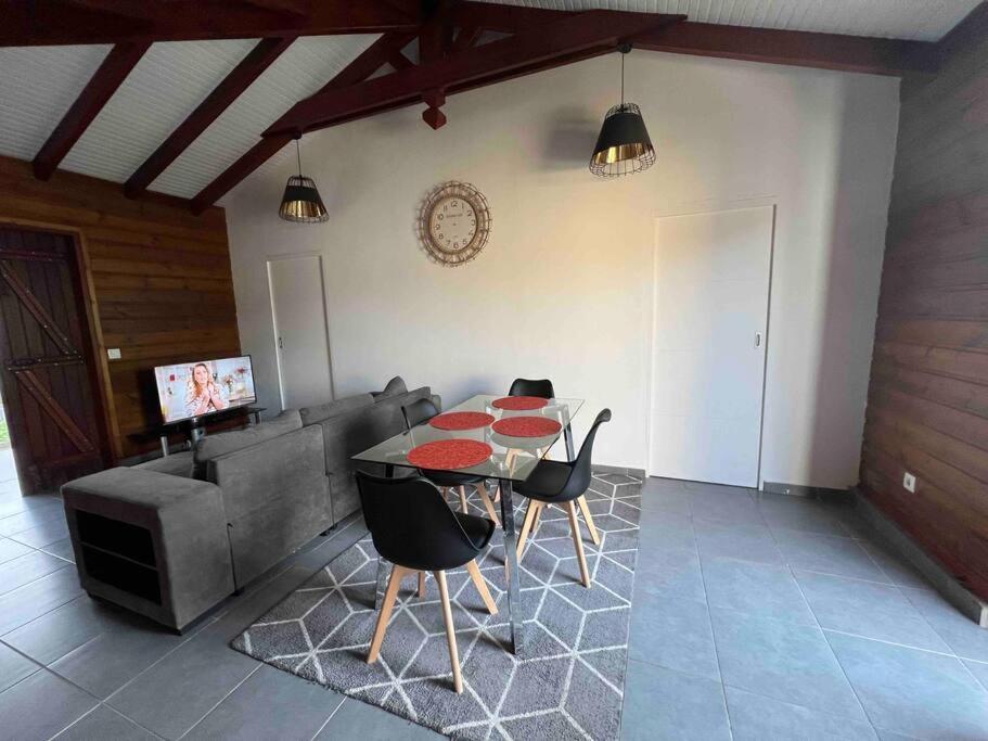 Charmante Villa, Kaz' Aa.Liyah 푸앵트아피트르 외부 사진